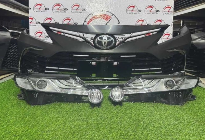 Бампер и фары на Тoyota camry 6